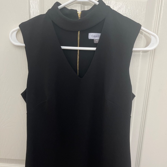 Dress - Picture 2 of 4